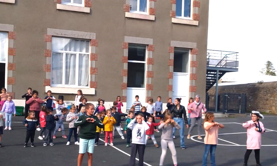 Notre rentrée sportive • École SacréCœur