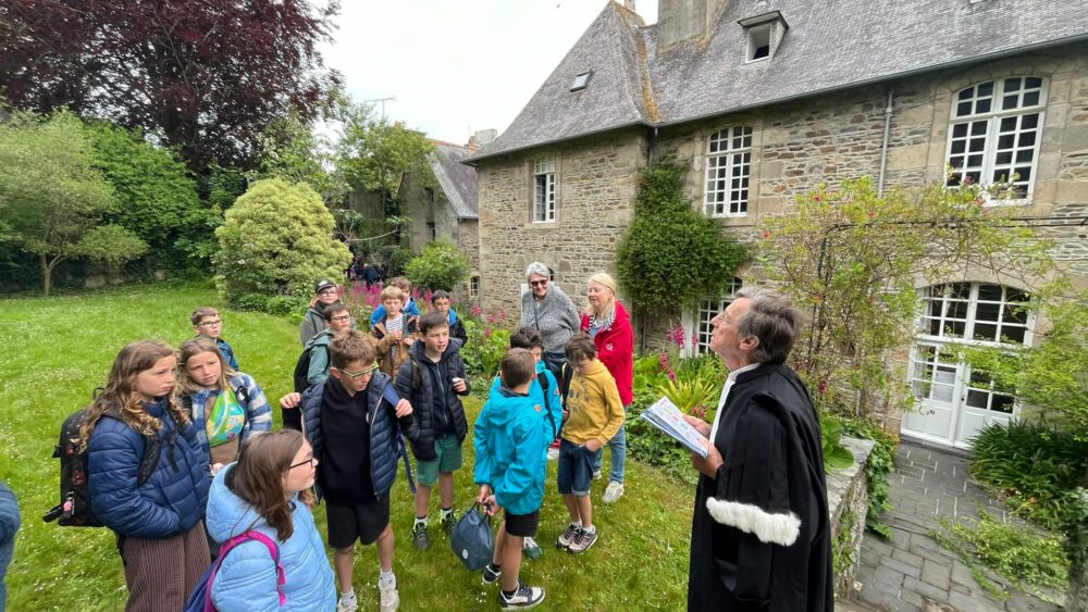 Saint Yves 1